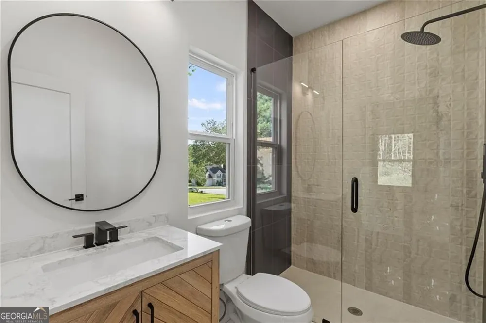 2195 Amberly Glen WAY Dacula, GA 30019