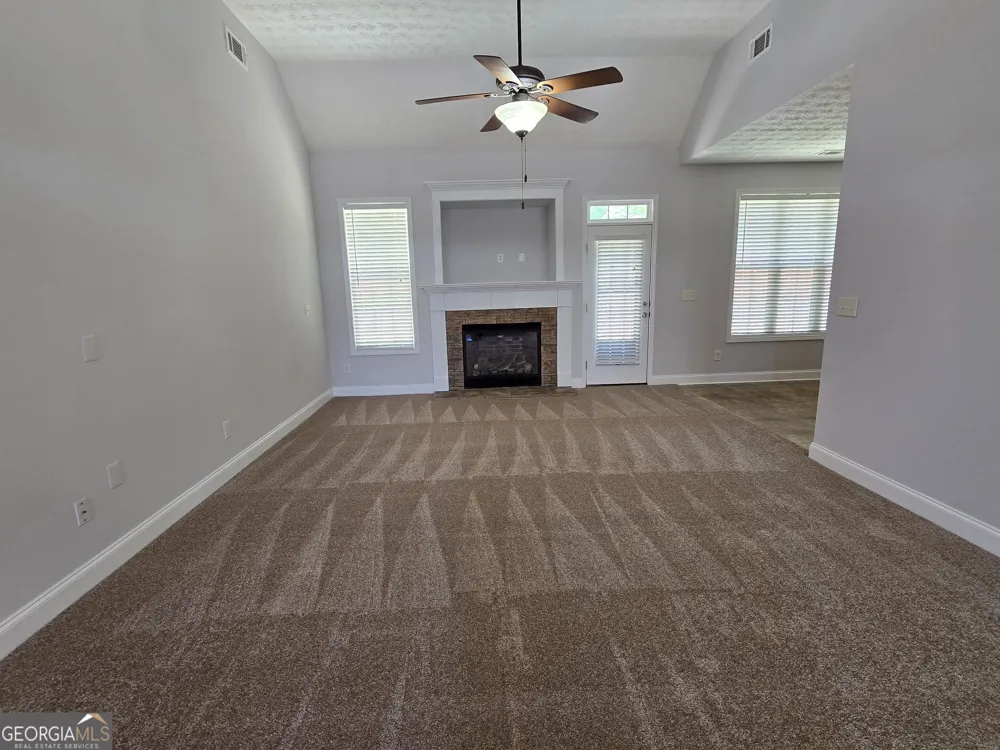 110 Lexington Park DR LaGrange, GA 30241