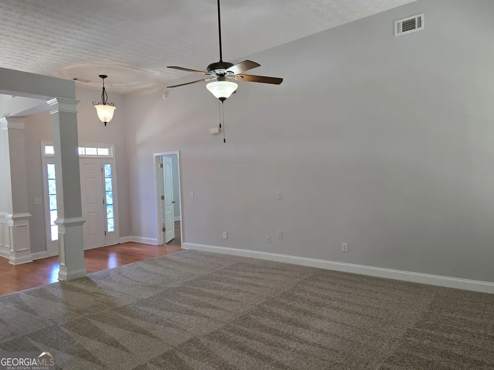 110 Lexington Park DR LaGrange, GA 30241