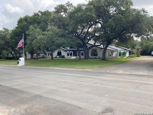 29616 No Le Hace Drive Fair Oaks Ranch, TX 78015