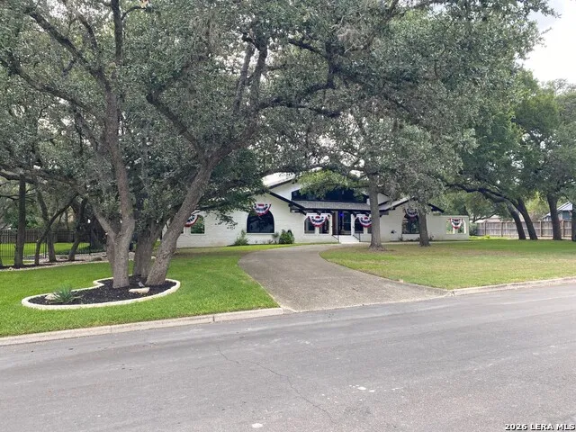 29616 No Le Hace Drive Fair Oaks Ranch, TX 78015
