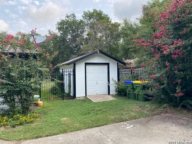 29616 No Le Hace Drive Fair Oaks Ranch, TX 78015