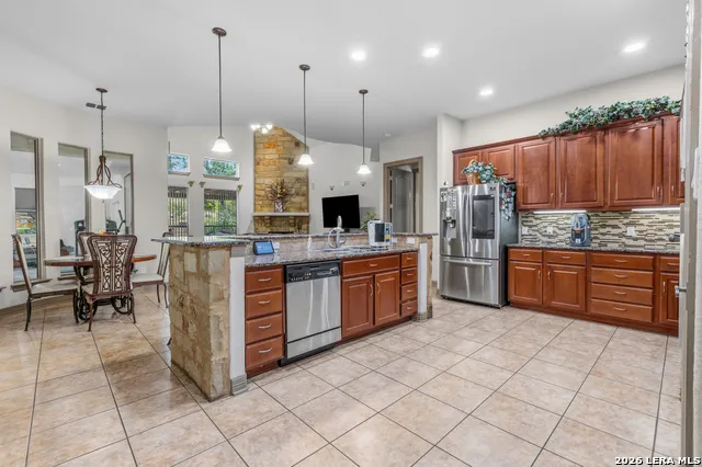 21815 ROAN BLF San Antonio, TX 78259
