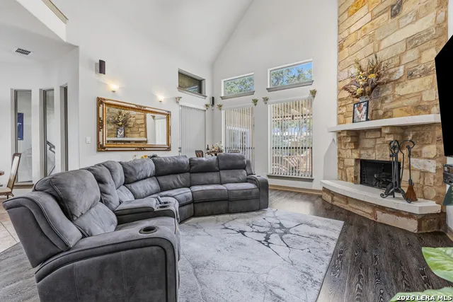 21815 ROAN BLF San Antonio, TX 78259