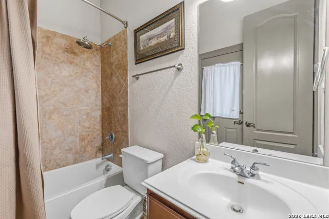 21815 ROAN BLF San Antonio, TX 78259