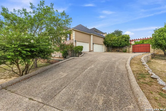 21815 ROAN BLF San Antonio, TX 78259