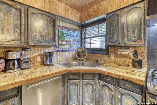 507 CR 348 Concan, TX 78838