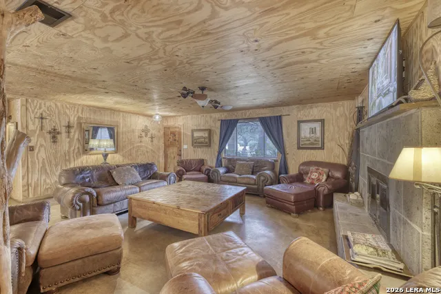 507 CR 348 Concan, TX 78838