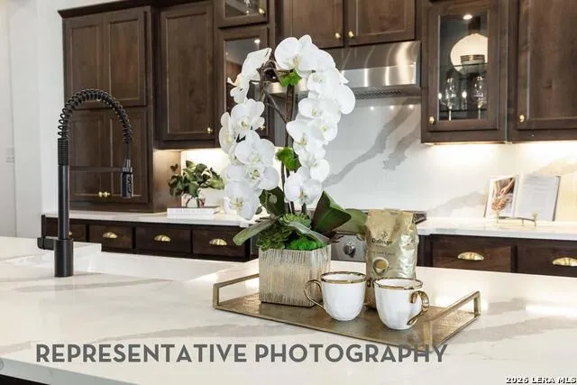 201 Amistad Boerne, TX 78006