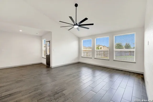 567 Lilac Shoals Cibolo, TX 78108