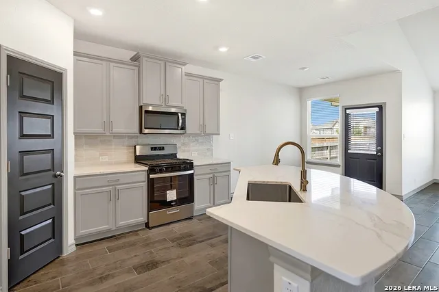 567 Lilac Shoals Cibolo, TX 78108