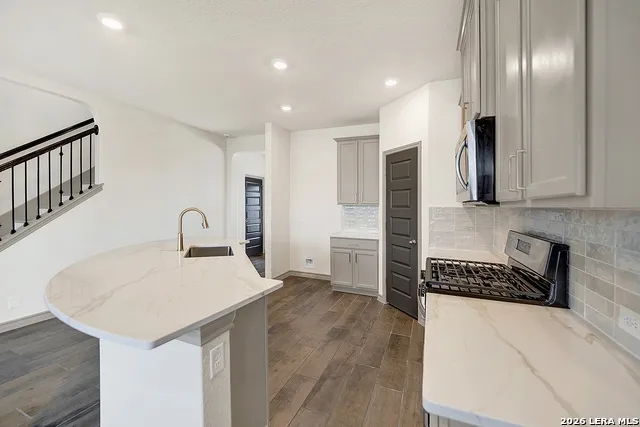 567 Lilac Shoals Cibolo, TX 78108