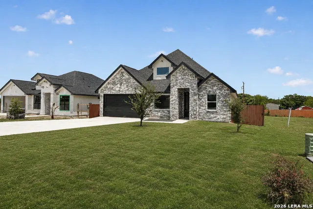 19724 Alexander Nova Somerset, TX 78069