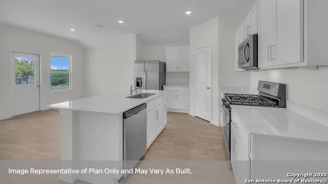 136 South Plains Road San Marcos, TX 78666