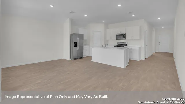 136 South Plains Road San Marcos, TX 78666