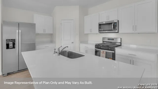 136 South Plains Road San Marcos, TX 78666