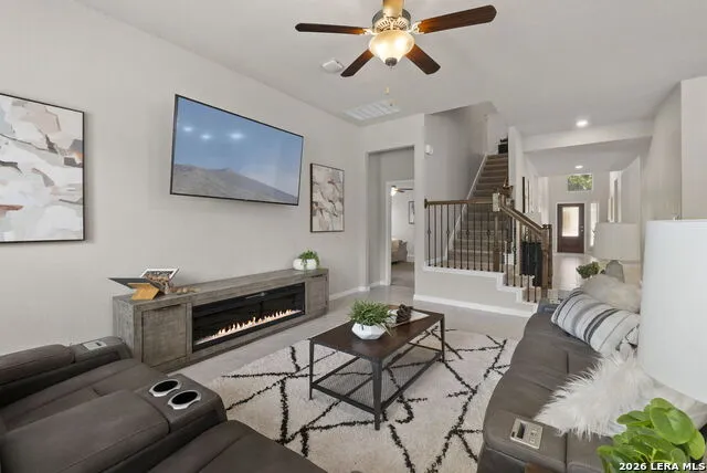 5013 Blue Ivy Bulverde, TX 78163