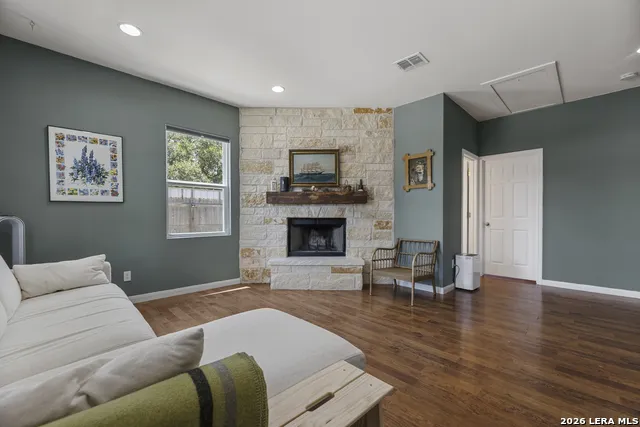 1296 Hedgestone Canyon Lake, TX 78133