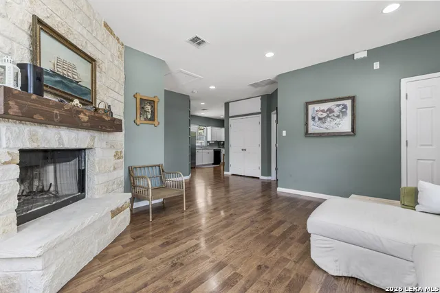 1296 Hedgestone Canyon Lake, TX 78133