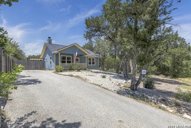 1296 Hedgestone Canyon Lake, TX 78133