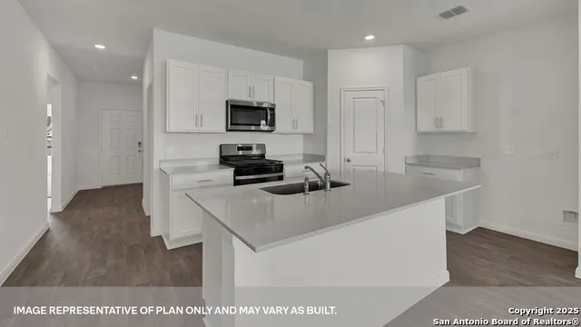 140 SOUTH PLAINS ROAD San Marcos, TX 78666