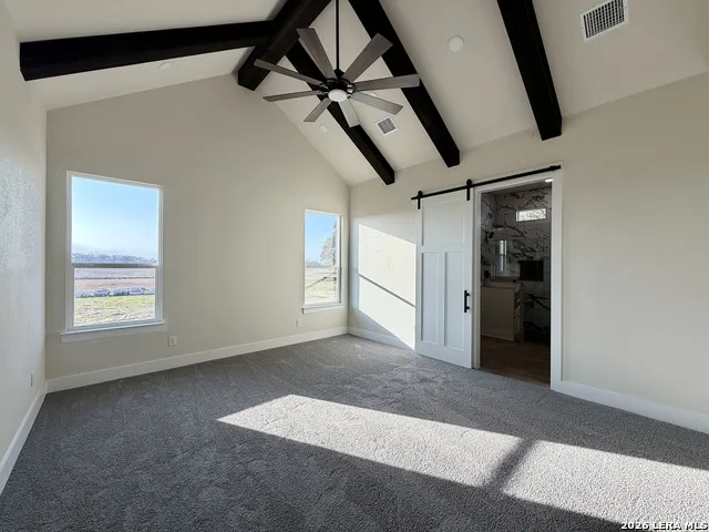 712 County Road 320 Floresville, TX 78114