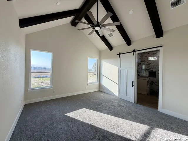 712 County Road 320 Floresville, TX 78114