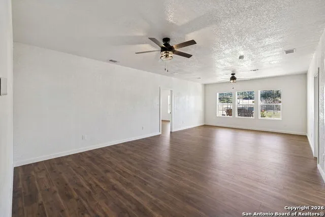 11890 Ranch Road 965 Fredericksburg, TX 78624