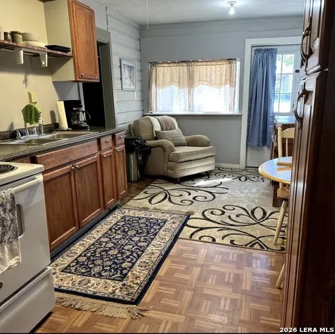 1117 Standish Floresville, TX 78114