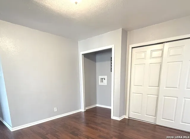 1214 W Winnipeg San Antonio, TX 78225