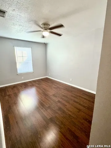 1214 W Winnipeg San Antonio, TX 78225