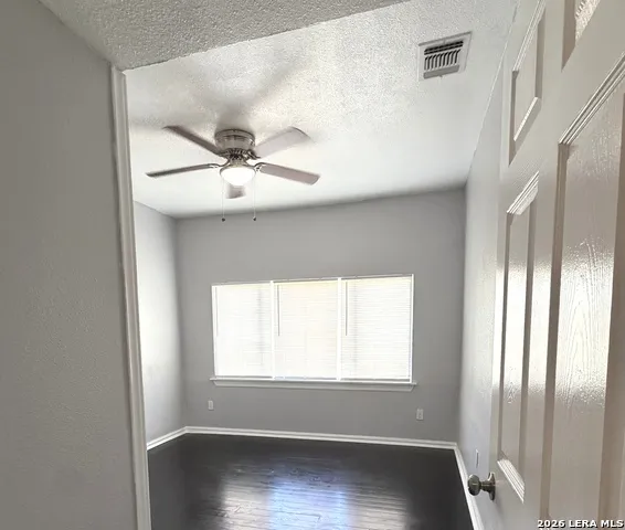 1214 W Winnipeg San Antonio, TX 78225