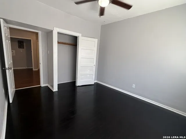 1214 W Winnipeg San Antonio, TX 78225