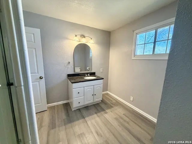 1214 W Winnipeg San Antonio, TX 78225