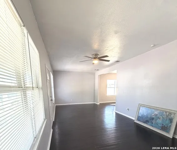 1214 W Winnipeg San Antonio, TX 78225