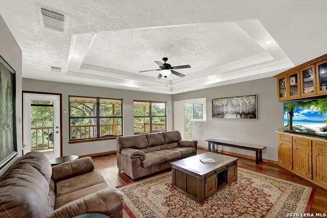 48 RIVER OAK DR Seguin, TX 78155