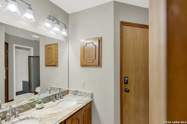 48 RIVER OAK DR Seguin, TX 78155