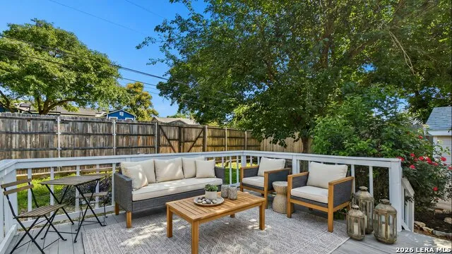 265 E OAKVIEW PL Alamo Heights, TX 78209