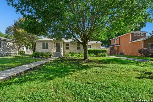 265 E OAKVIEW PL Alamo Heights, TX 78209