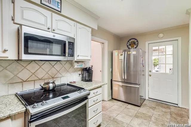 510 FAIRWAY DR Kerrville, TX 78028