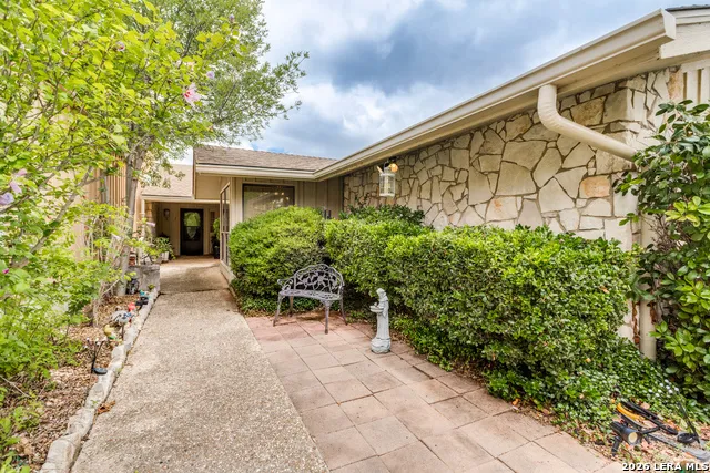 510 FAIRWAY DR Kerrville, TX 78028