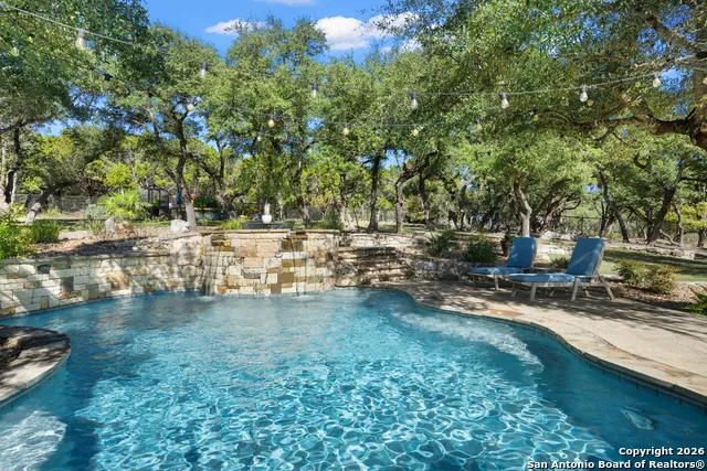 1888 Split Mountain Bulverde, TX 78133