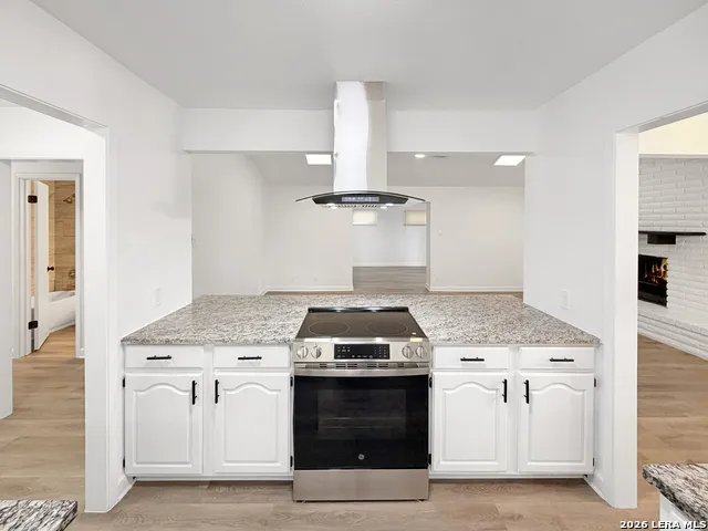 8346 Athenian Universal City, TX 78148