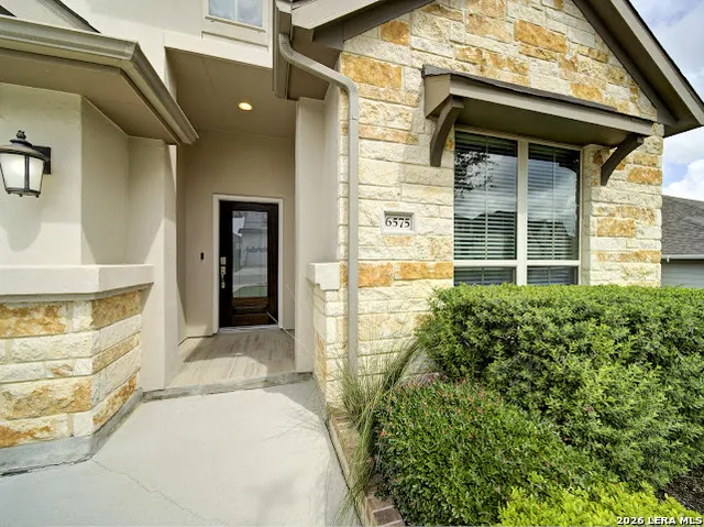 6575 Mason Valley Schertz, TX 78108