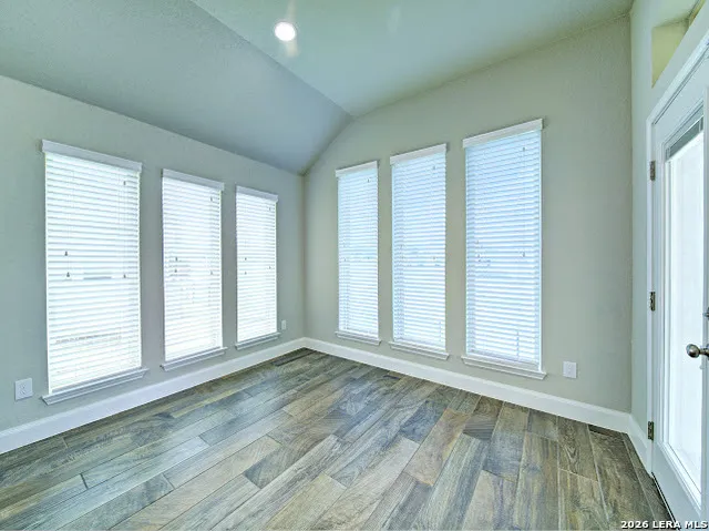 6575 Mason Valley Schertz, TX 78108
