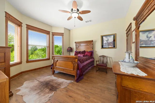 315 HACIENDA PL Dripping Springs, TX 78620