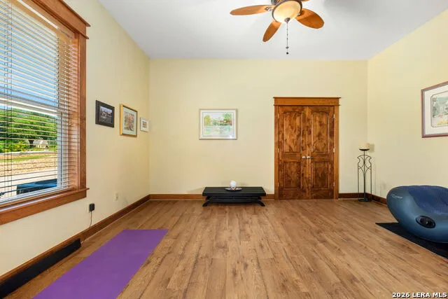 315 HACIENDA PL Dripping Springs, TX 78620
