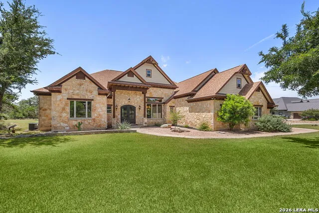 315 HACIENDA PL Dripping Springs, TX 78620