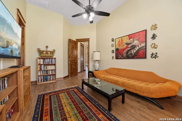 315 HACIENDA PL Dripping Springs, TX 78620