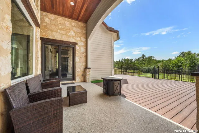 315 HACIENDA PL Dripping Springs, TX 78620